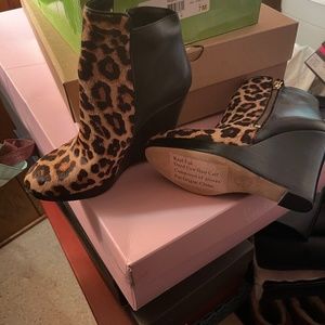 Leather, leopard print MK booties